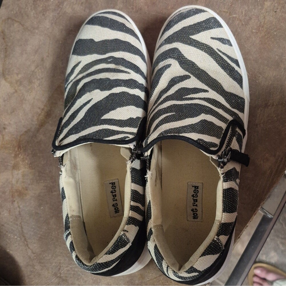 Not Rated women's Zebra Animal Print Slip-On Zip Sneakers Black/White Fabric